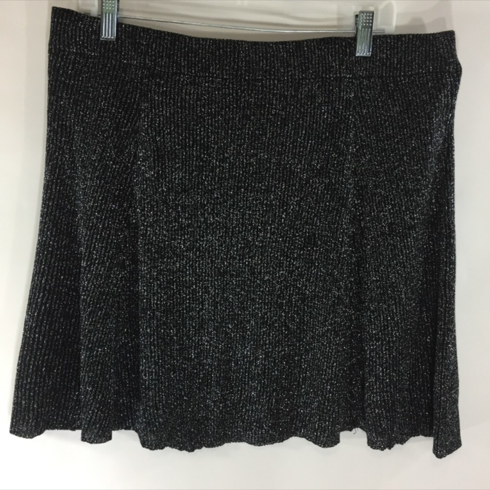 Xhilaration Shimery Flowy Skirt Size XXL Black